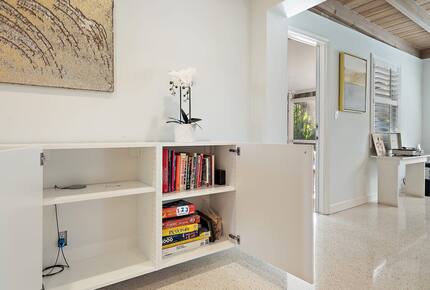 Mid-Century Elegance Near the Intracoastal - North Palm Beach, Florida
