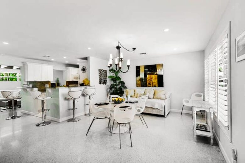 Mid-Century Elegance Near the Intracoastal - North Palm Beach, Florida