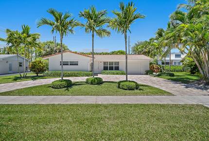 Mid-Century Elegance Near the Intracoastal - North Palm Beach, Florida