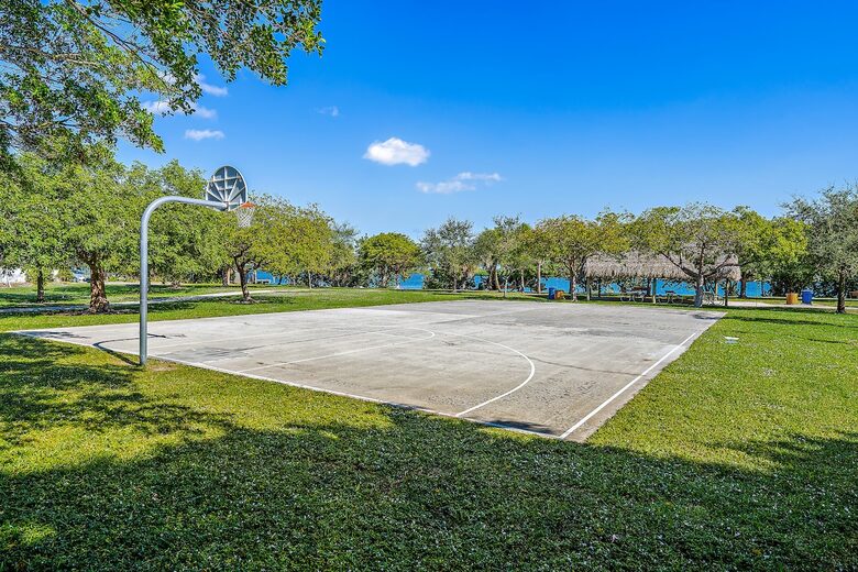 Mid-Century Elegance Near the Intracoastal - North Palm Beach, Florida