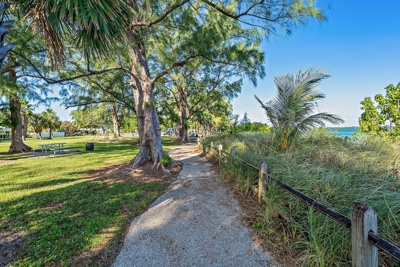 Mid-Century Elegance Near the Intracoastal - North Palm Beach, Florida