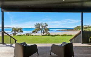 Endless Horizon | A Sophisticated Beachfront Retreat - Arrawarra Headland, Australia