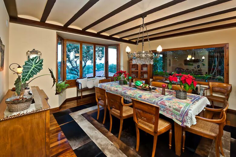 Elegant Mountain Retreat with Sea Views - Arenys de Munt, Spain