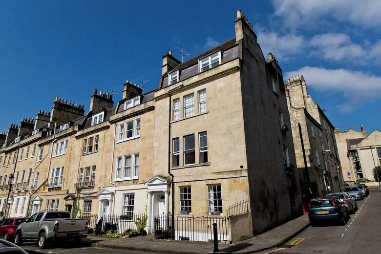Charming Georgian Courtyard Apartment in Historic Bath - Bath, United Kingdom