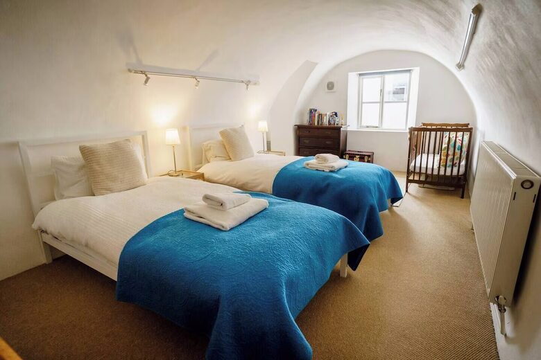 Charming Georgian Courtyard Apartment in Historic Bath - Bath, United Kingdom