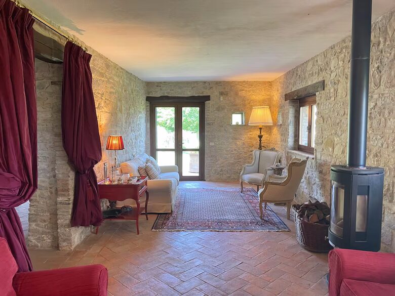 Gorgeous 18th Century Stone Villa in Umbria - Todi, Italy