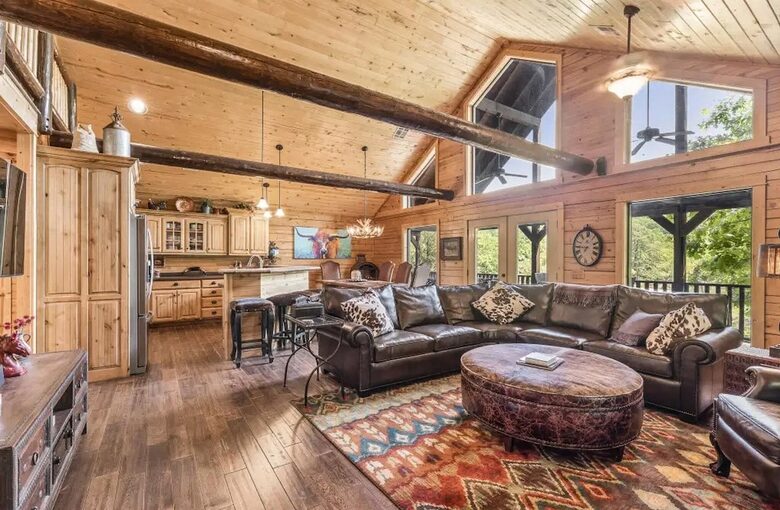 Spacious Waterfront Haven in the Ozarks - Eucha, Oklahoma