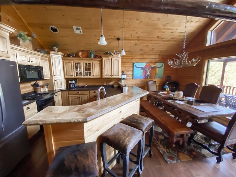 Spacious Waterfront Haven in the Ozarks - Eucha, Oklahoma