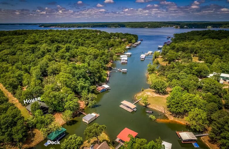 Spacious Waterfront Haven in the Ozarks - Eucha, Oklahoma