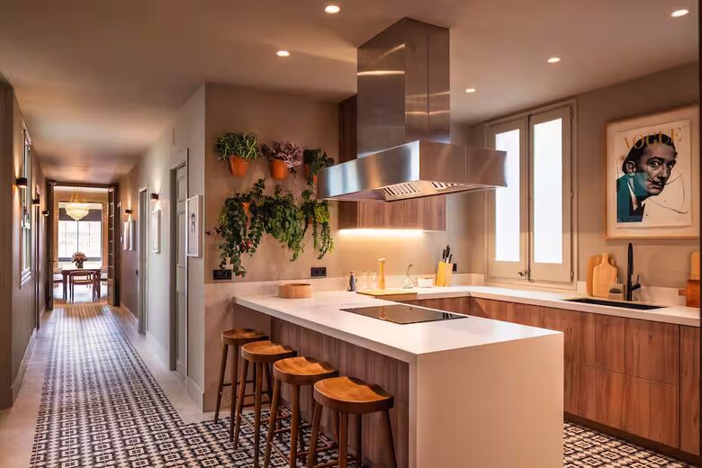 Equity Residences, Barcelona 6 Bedroom Flat in L'Eixample - Barcelona, Spain