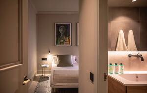 Equity Residences, Barcelona 6 Bedroom Flat in L'Eixample - Barcelona, Spain