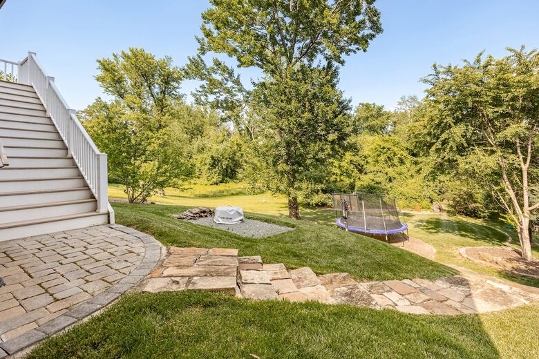 Woodland Elegance Near the Capital - McLean, Virginia