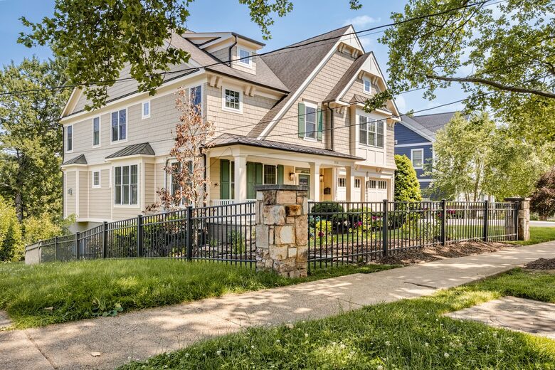 Woodland Elegance Near the Capital - McLean, Virginia