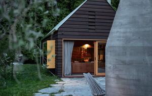 Modern Alpine Retreat with Stunning Mountain Views - Wānaka, New Zealand