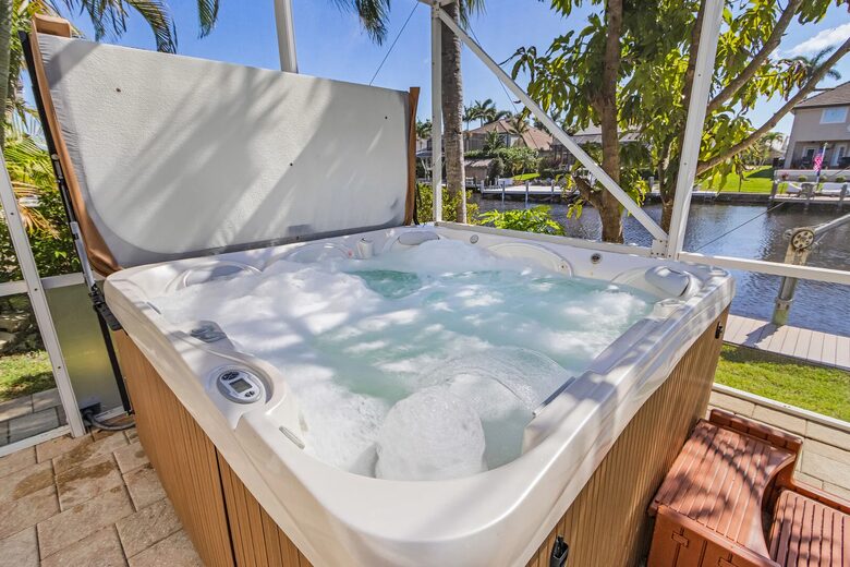 SW Florida Light-Filled Canal Front Escape - Cape Coral, Florida