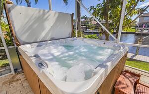 SW Florida Light-Filled Canal Front Escape - Cape Coral, Florida