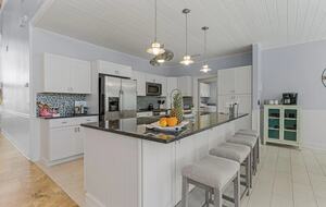 SW Florida Light-Filled Canal Front Escape - Cape Coral, Florida