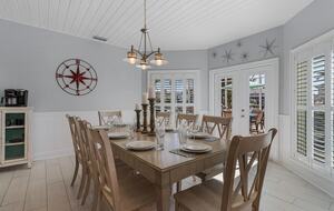 SW Florida Light-Filled Canal Front Escape - Cape Coral, Florida