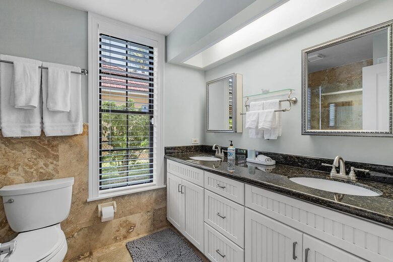 SW Florida Light-Filled Canal Front Escape - Cape Coral, Florida