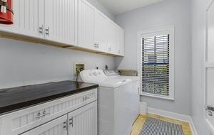 SW Florida Light-Filled Canal Front Escape - Cape Coral, Florida