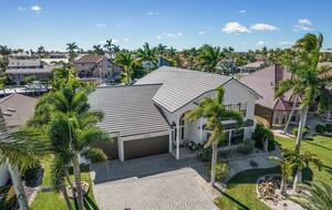 SW Florida Light-Filled Canal Front Escape - Cape Coral, Florida
