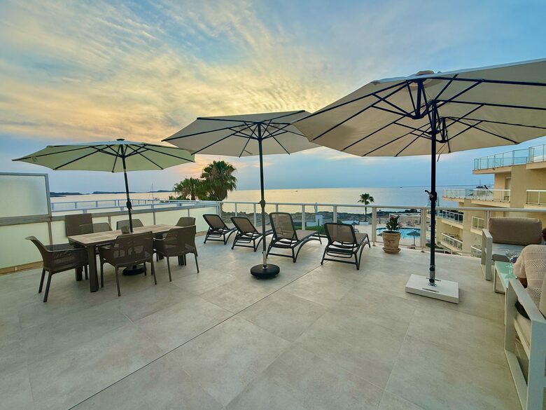 Tranquil West Ibiza Retreat with Private Terrace & Pool Access - Port des Torrent -San José, Ibiza, Spain
