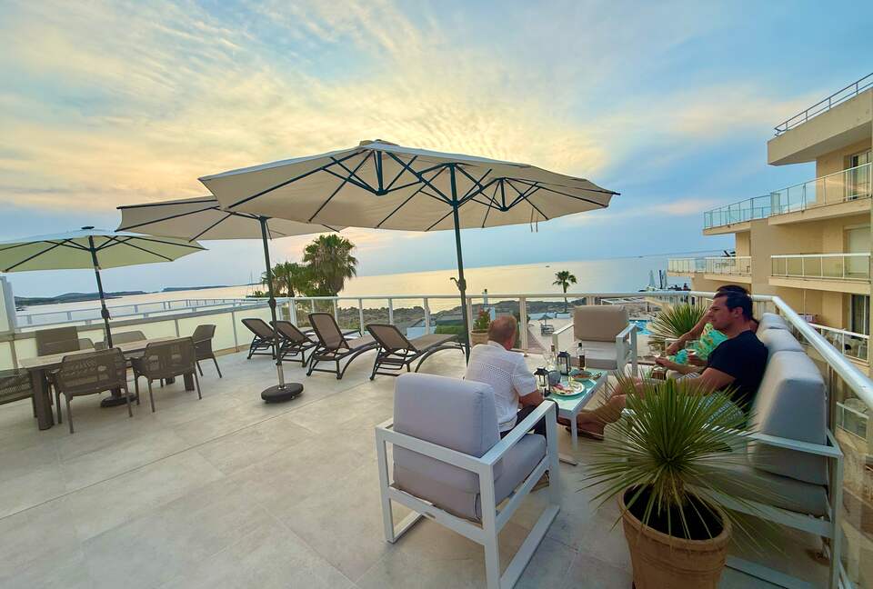 Tranquil West Ibiza Retreat with Private Terrace & Pool Access - Port des Torrent -San José, Ibiza, Spain