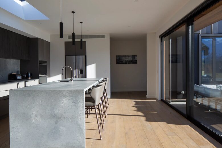 World-Class Sanctuary on the Outskirts of Queenstown - Queenstown, New Zealand