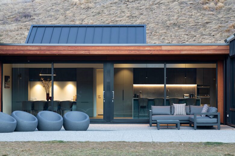 World-Class Sanctuary on the Outskirts of Queenstown - Queenstown, New Zealand
