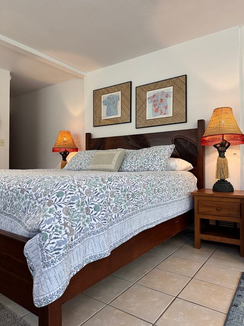 Mokulua Views & Modern Comfort in Coastal Paradise - Kailua, Hawaii