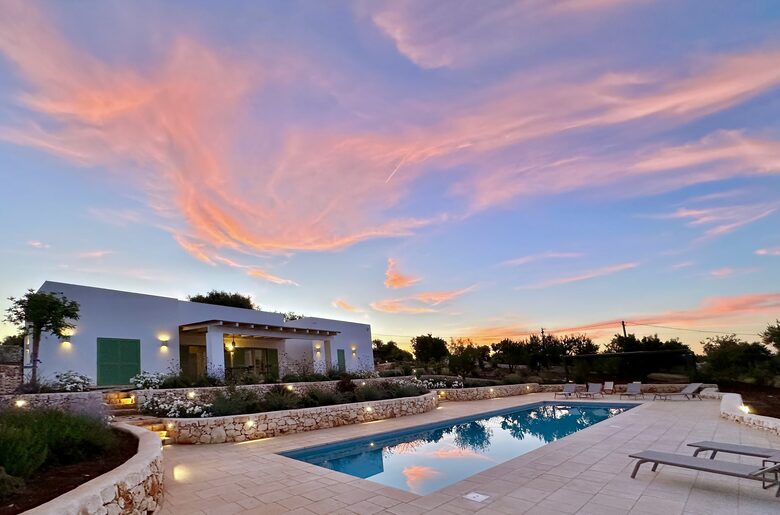 Timeless Apulian Retreat Amidst Olive Groves - Ostuni, Italy