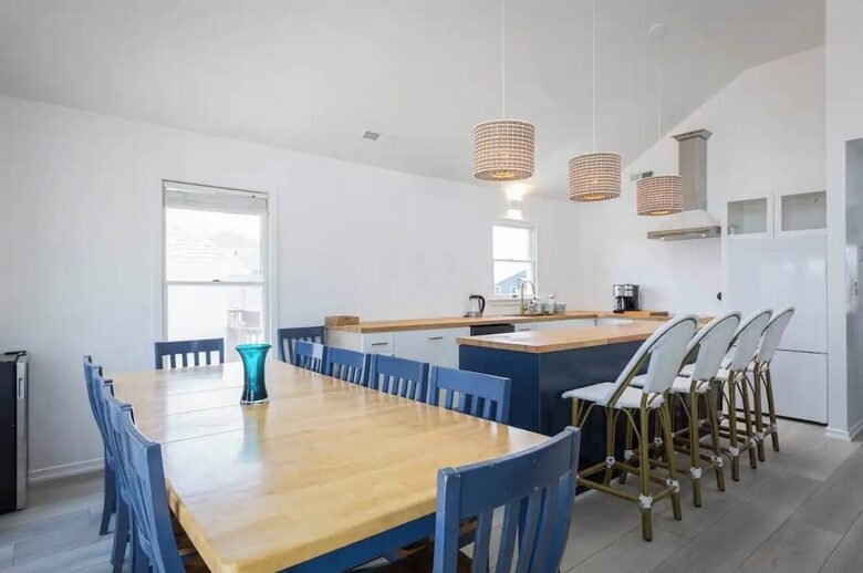 Stylish Corolla Retreat with Pool, Hot Tub & Ocean Views - Corolla, North Carolina