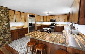 Spacious Canyon Lodge with Private Pool & Deck - Preston, Idaho