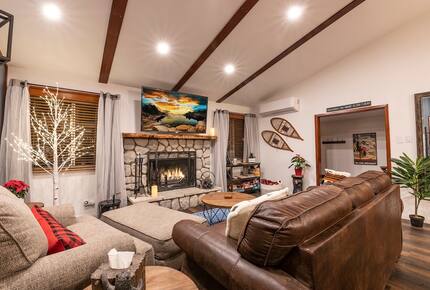 Nature & Nostalgia in Big Bear’s Foothills - Big Bear Lake, California