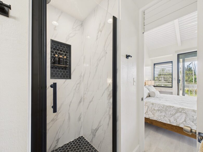 Modern Island Escape on Oahu’s North Shore - Kahuku, Hawaii