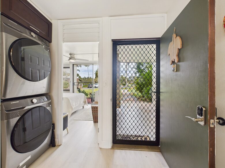 Modern Island Escape on Oahu’s North Shore - Kahuku, Hawaii