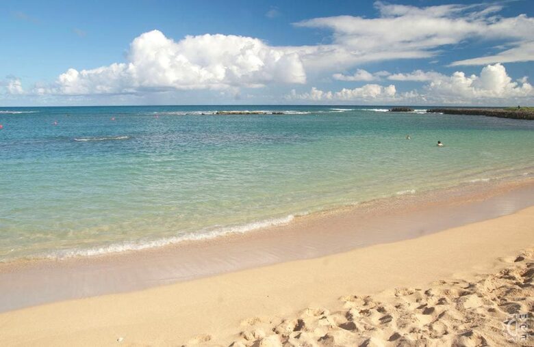 Modern Island Escape on Oahu’s North Shore - Kahuku, Hawaii