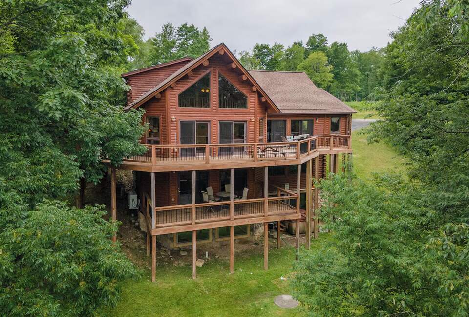 Mountain Luxury Meets Family Fun in Swanton - Oakland, Maryland
