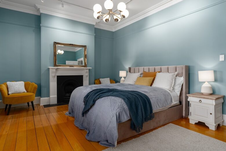 Elegant 1880s Terrace Overlooking Corbett Gardens - Bowral, Australia