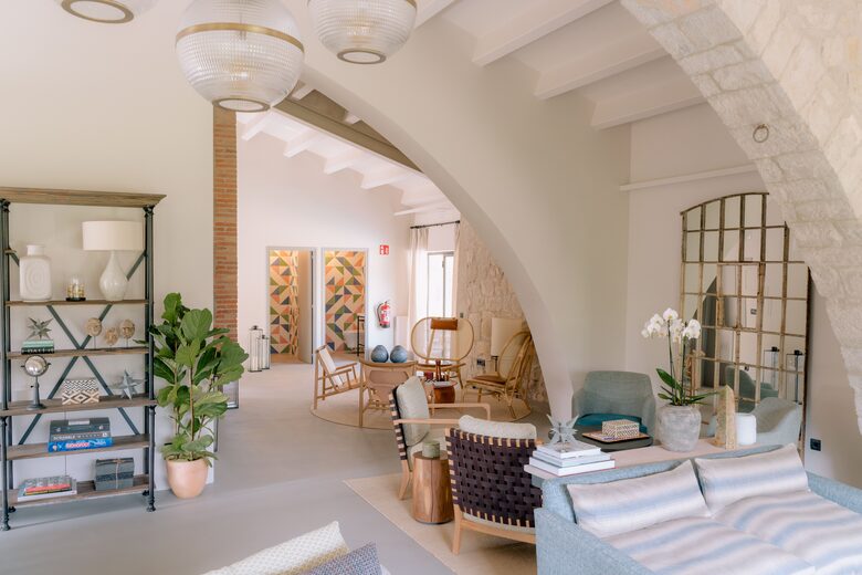 A Premier Pyrenean Retreat – Luxury Lodge & Wellness Sanctuary - Girona, Spain