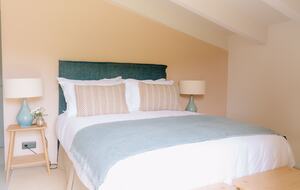 A Premier Pyrenean Retreat – Luxury Lodge & Wellness Sanctuary - Girona, Spain