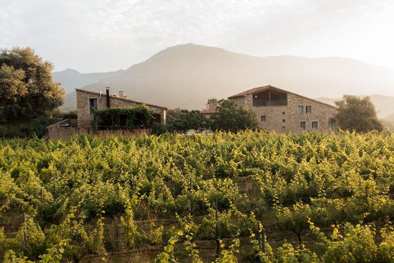 A Premier Pyrenean Retreat – Luxury Lodge & Wellness Sanctuary - Girona, Spain