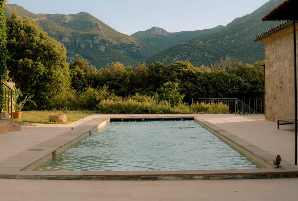 A Premier Pyrenean Retreat – Luxury Lodge & Wellness Sanctuary - Girona, Spain