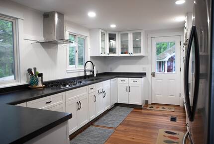 Classic Maine Charm with Panoramic Water Views - Nobleboro, Maine