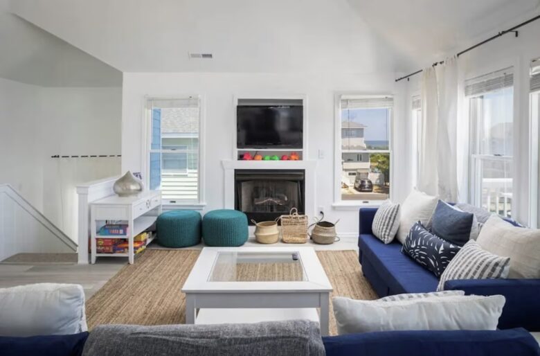 Stylish Corolla Retreat with Pool, Hot Tub & Ocean Views - Corolla, North Carolina