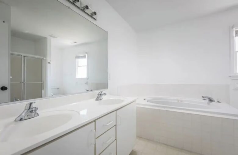 Stylish Corolla Retreat with Pool, Hot Tub & Ocean Views - Corolla, North Carolina