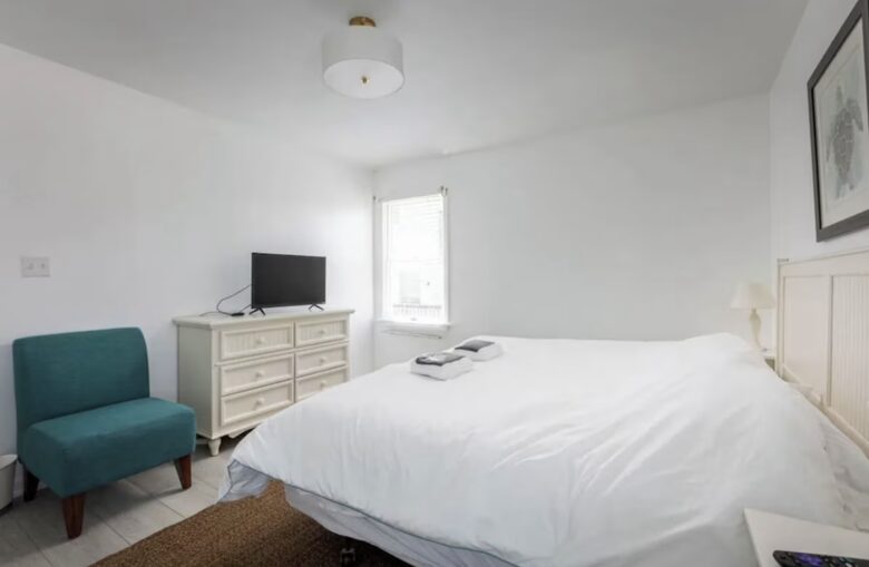 Stylish Corolla Retreat with Pool, Hot Tub & Ocean Views - Corolla, North Carolina