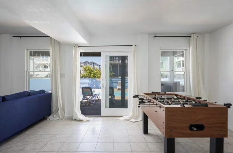 Stylish Corolla Retreat with Pool, Hot Tub & Ocean Views - Corolla, North Carolina