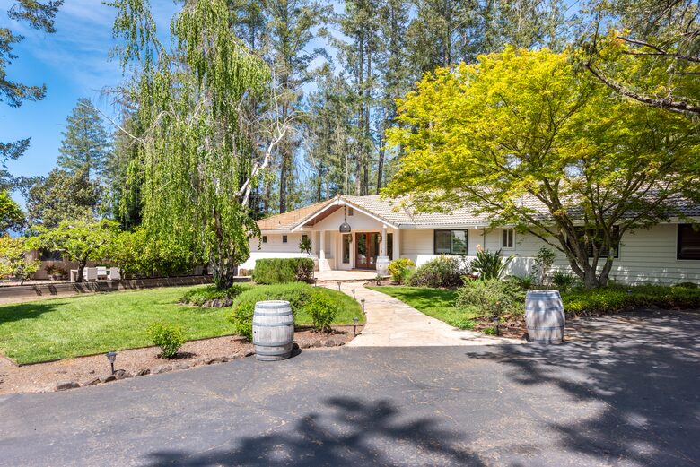 Private Wine Country Estate with Spa & Treehouse - Healdsburg, California