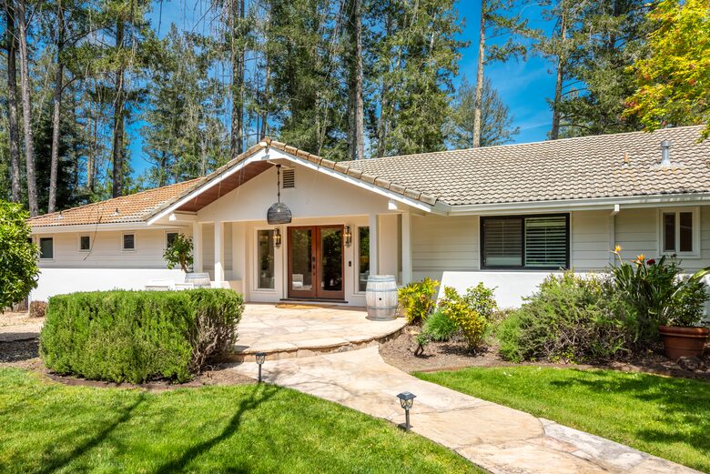 Private Wine Country Estate with Spa & Treehouse - Healdsburg, California